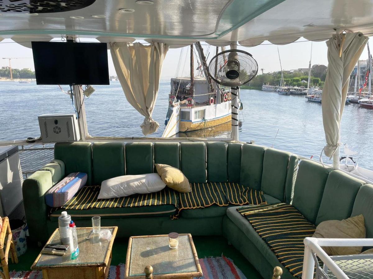 Floating Hotel- Happy Nile Boat Luxor Luaran gambar