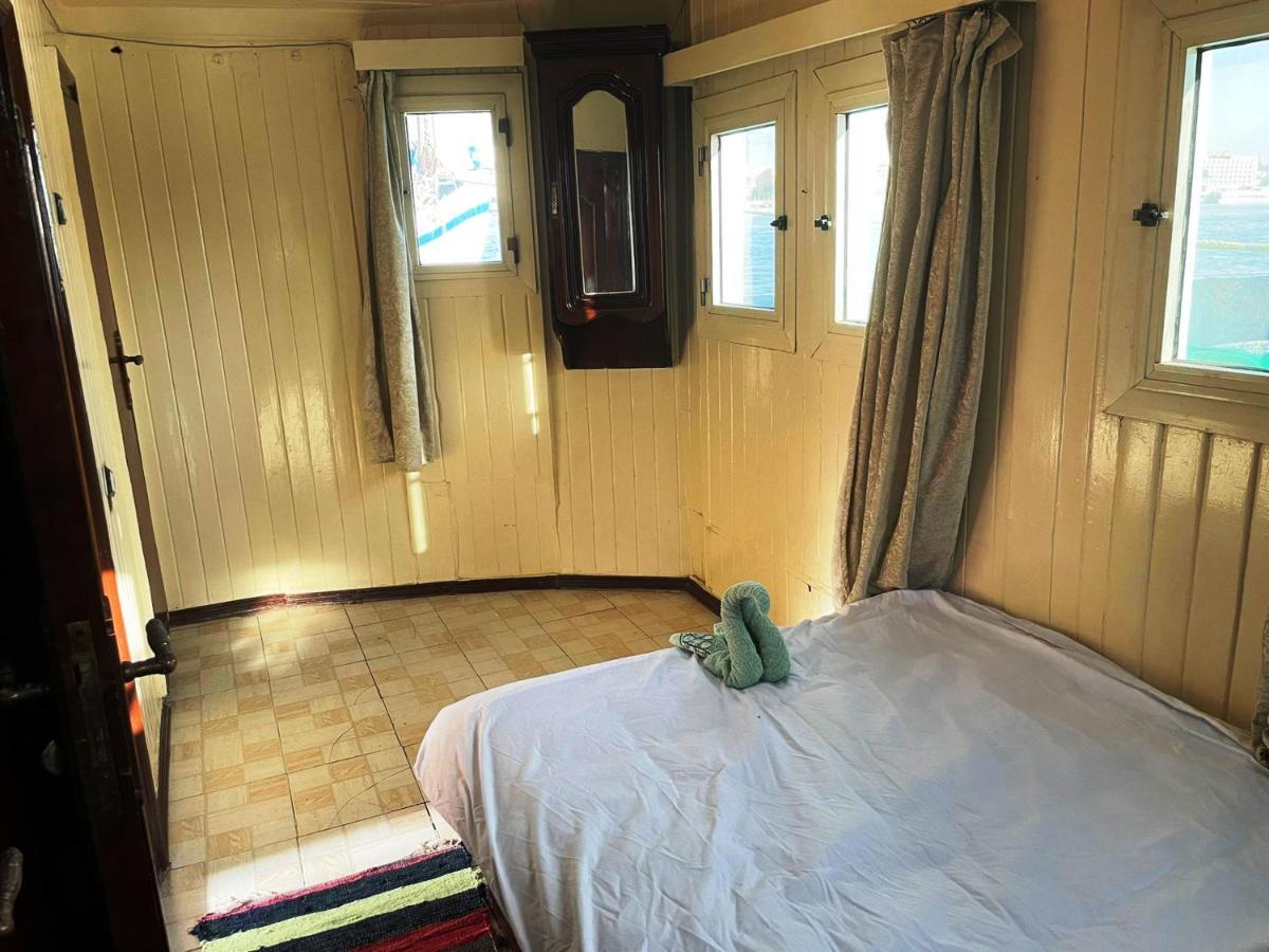 Floating Hotel- Happy Nile Boat Luxor Luaran gambar