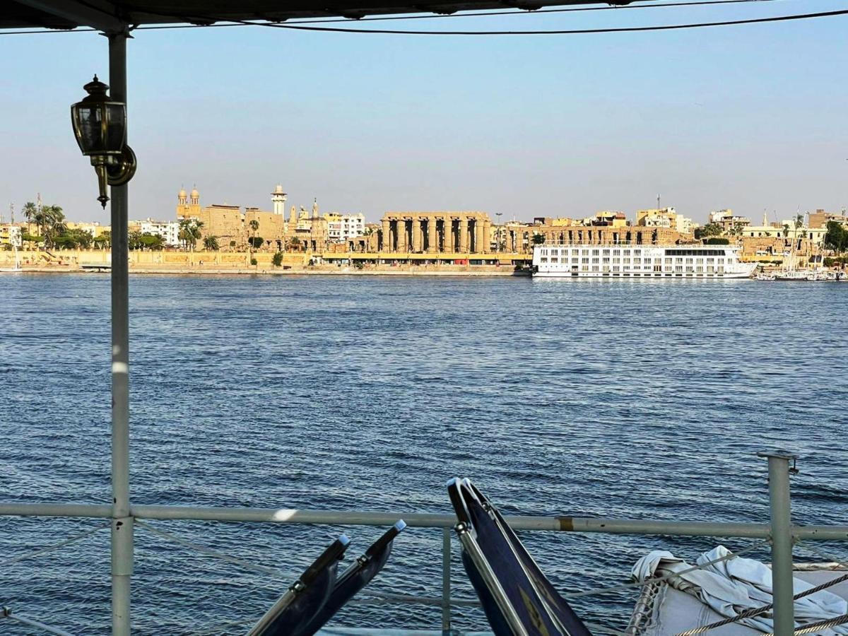 Floating Hotel- Happy Nile Boat Luxor Luaran gambar