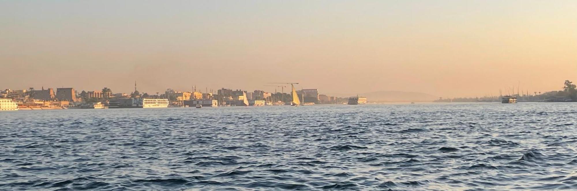 Floating Hotel- Happy Nile Boat Luxor Luaran gambar